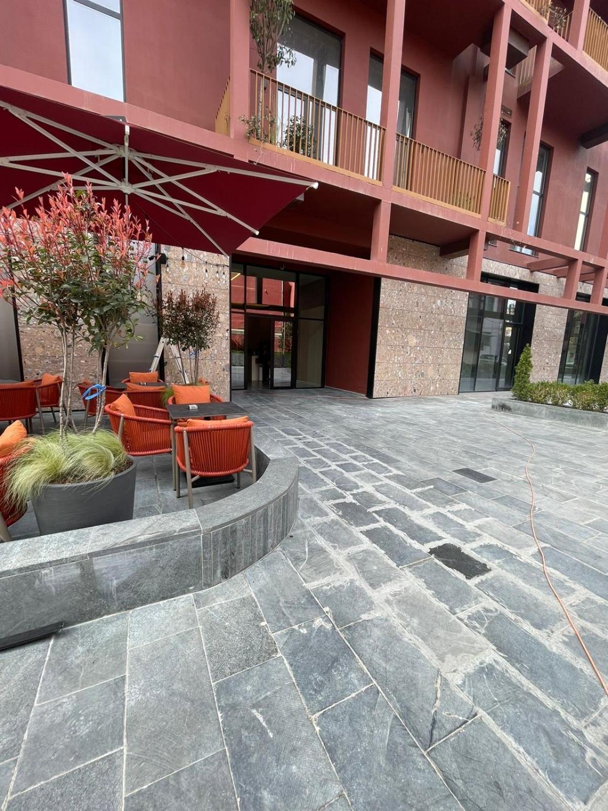Garden Building Luxury Apartment Tiranë Eksteriør bilde